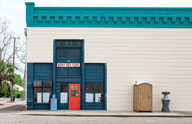 Best Affordable portable toilet rental  in Holstein, IA